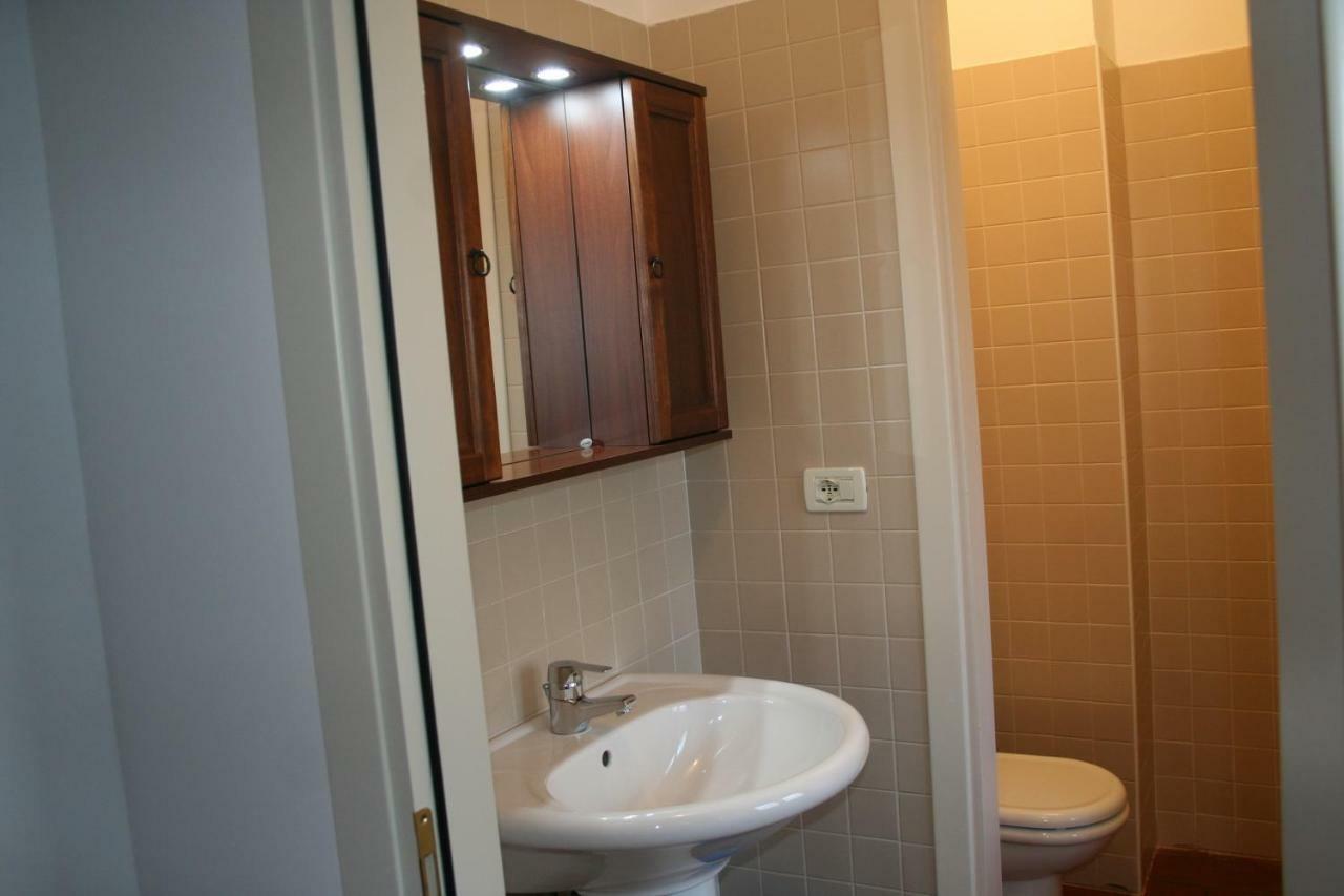 ホテルCasa Di Bice ヴェンゾーネ エクステリア 写真